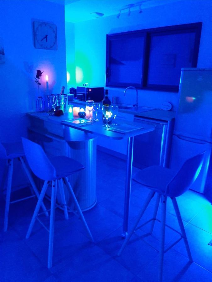 Un Sejour Romantique En Couple Avec Jacuzzi Prive Chromotherapie Jardin Maison Privee Ychoux Экстерьер фото